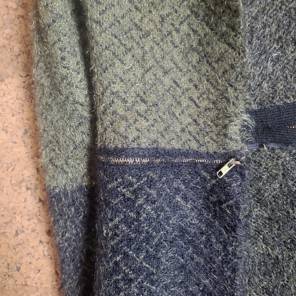 Winter Women's Jacket - Picture 3 of 9